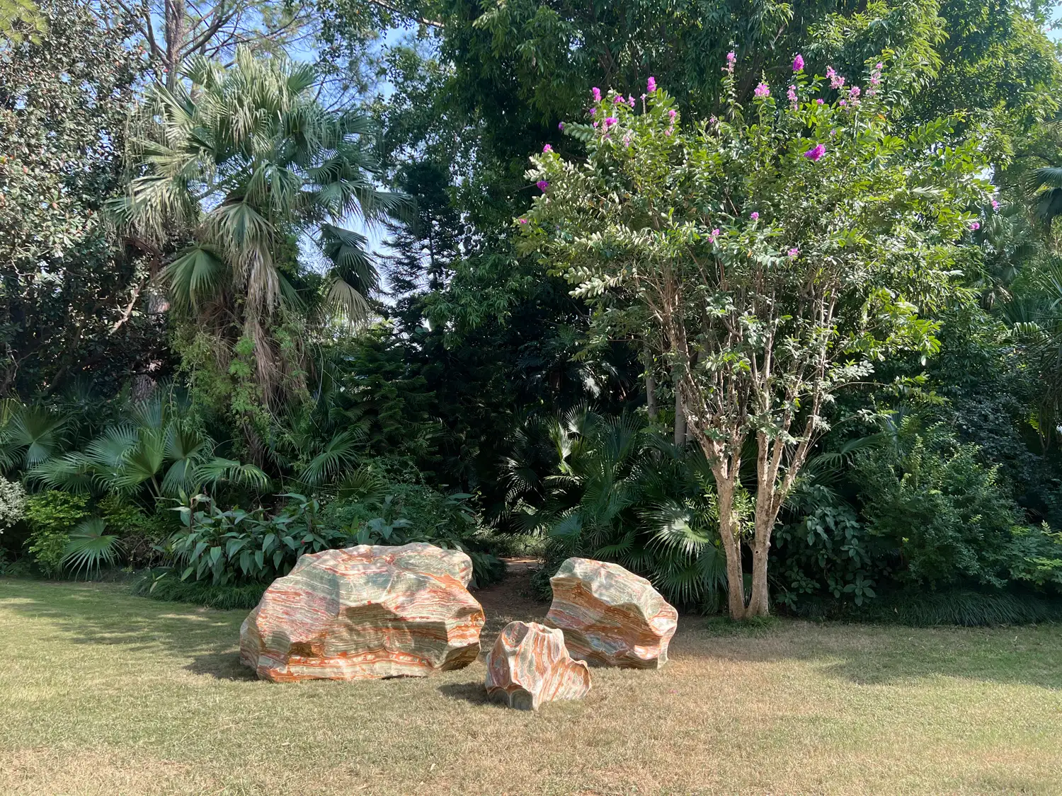 image of onyx marble meteorite